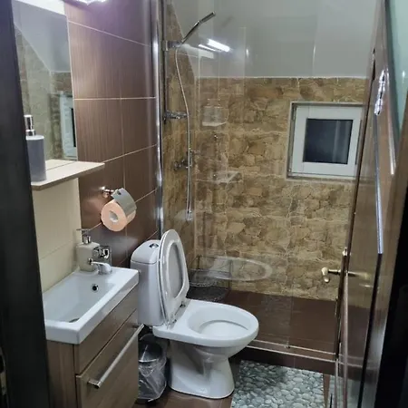 Holiday home Trei Brazi Cu Ciubar Si Loc De Joaca Exterior Gura Humorului